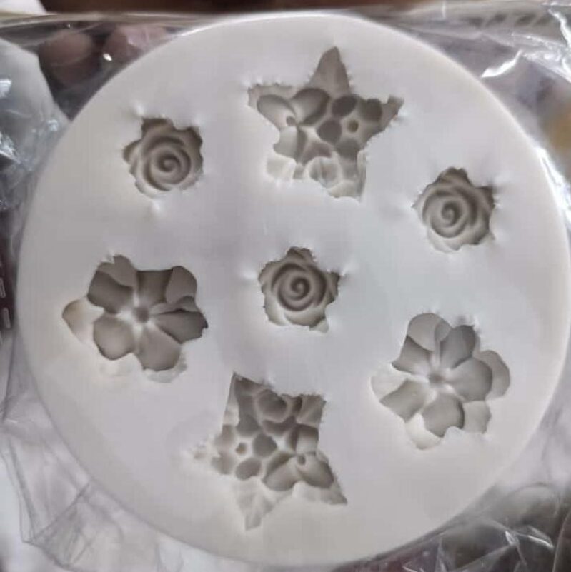 Aai Planet 7 Cavity Flower Silicone Fondant Mould 3D