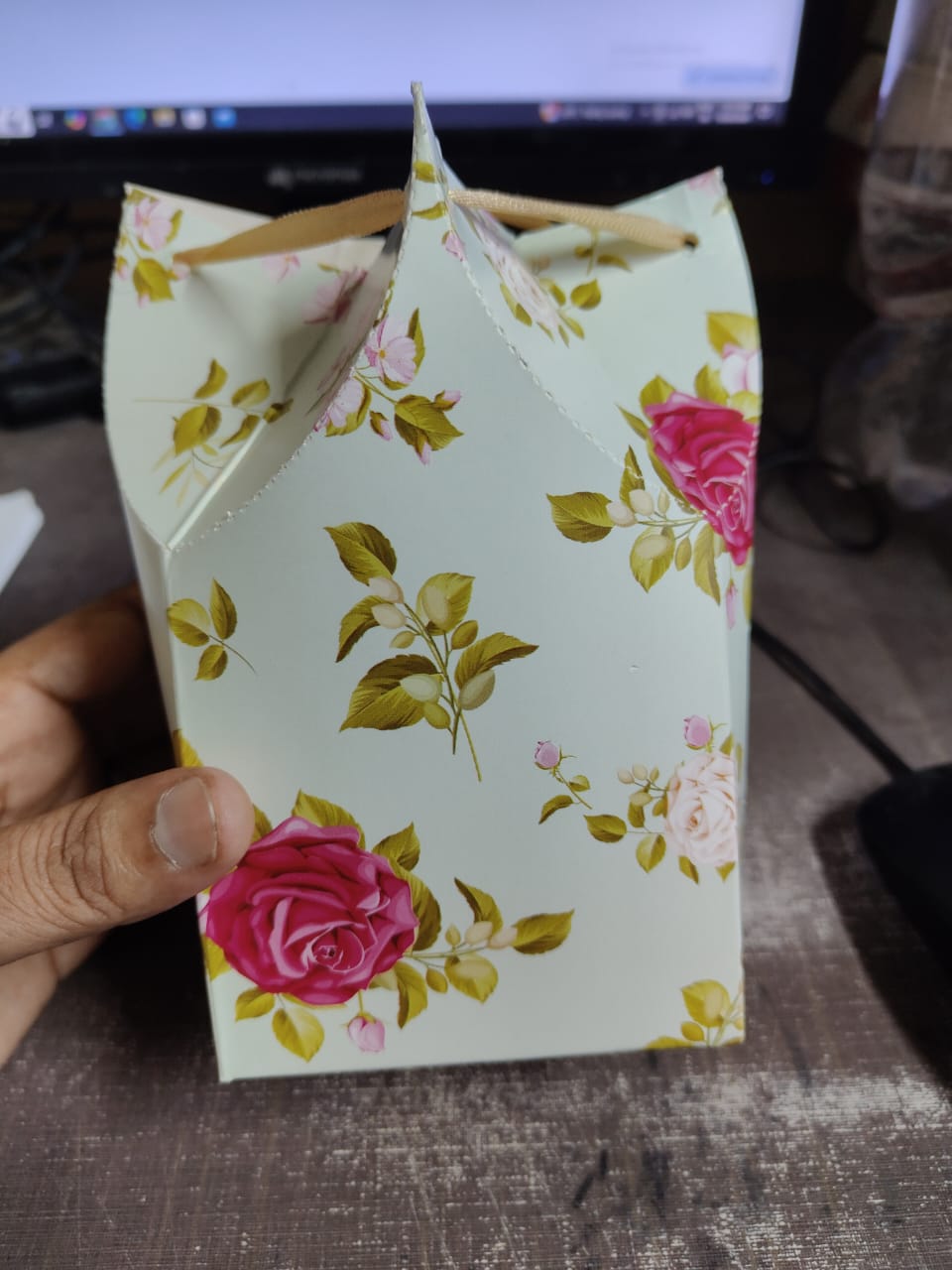 Aai Planet Paper 1 PCS Candle JAR GIFT BOX PACKAGING (Ribbon & Pista Color)